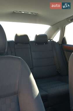 Седан Audi A6 1999 в 