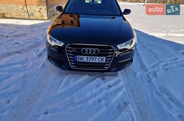 Седан Audi A6 2012 в 