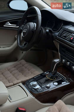 Седан Audi A6 2015 в 