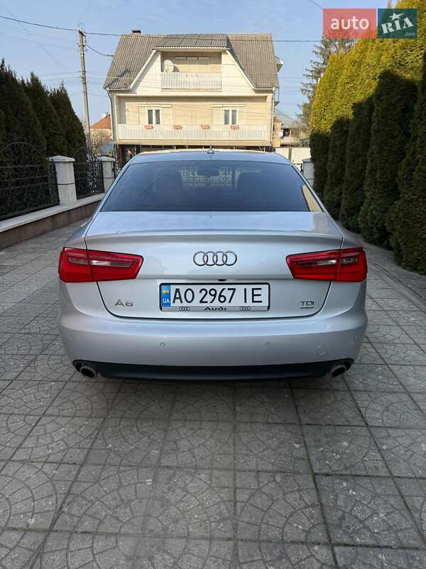 Седан Audi A6 2011 в Вышкове