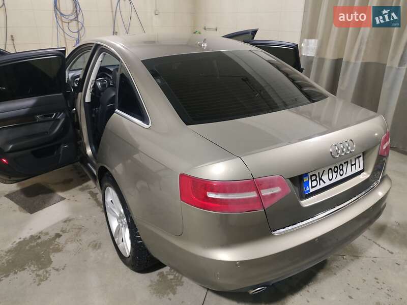 Седан Audi A6 2010 в Красилове