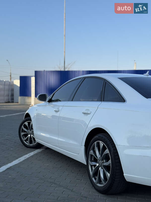 Седан Audi A6 2012 в Николаеве