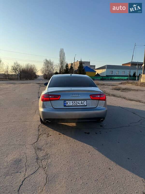Седан Audi A6 2013 в Рокитному