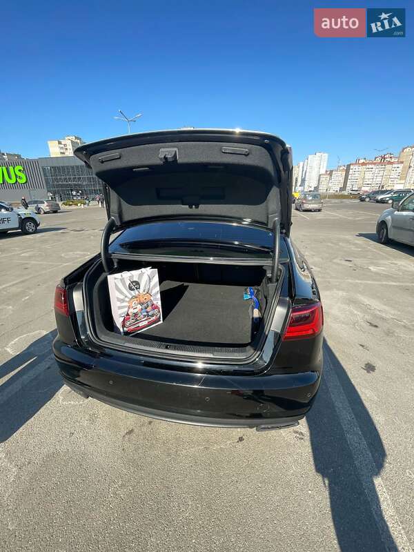 Седан Audi A6 2015 в Киеве