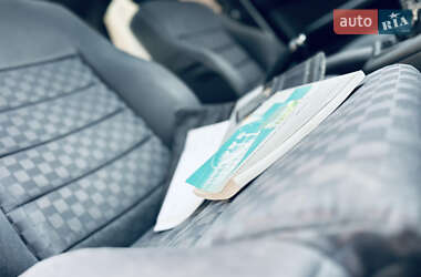Седан Audi A6 2000 в 