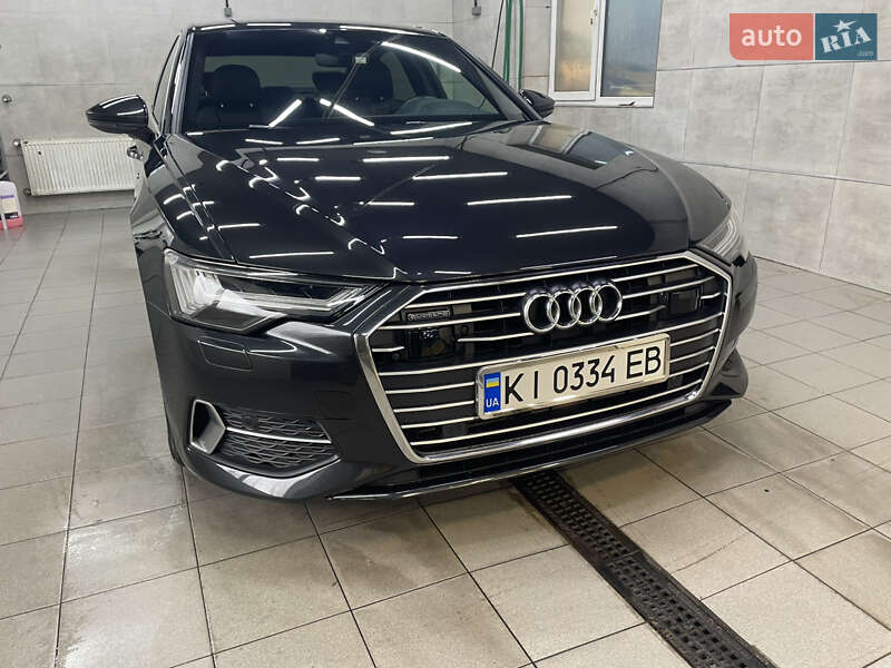 Седан Audi A6 2018 в Киеве