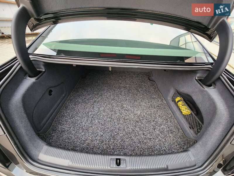 Седан Audi A6 2012 в Ивано-Франковске