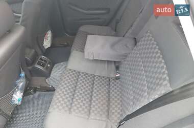 Универсал Audi A6 2002 в 