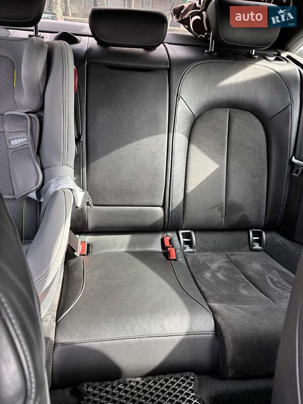 Седан Audi A6 2012 в Одессе
