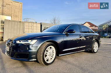 Седан Audi A6 2015 в 