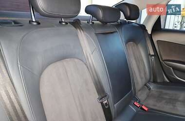 Седан Audi A6 2012 в 