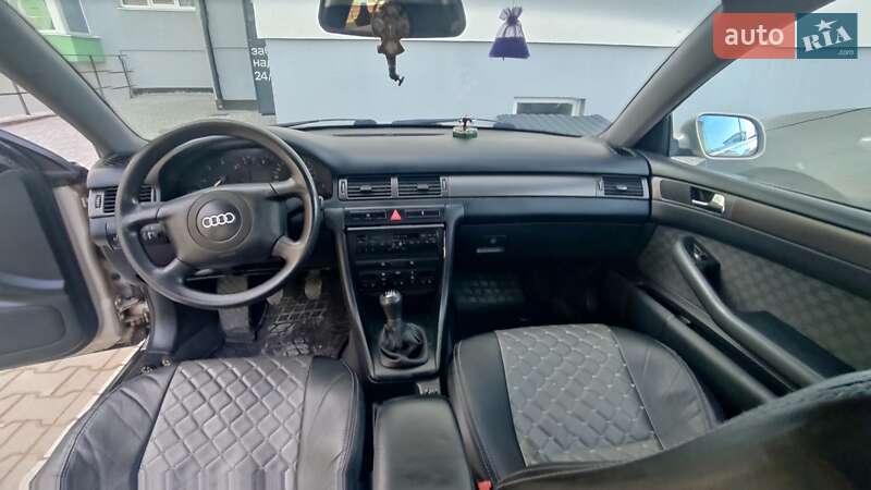 Седан Audi A6 2000 в Тернополе