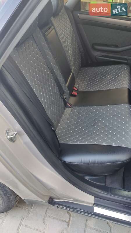 Седан Audi A6 2000 в Тернополе