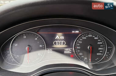 Седан Audi A6 2013 в 
