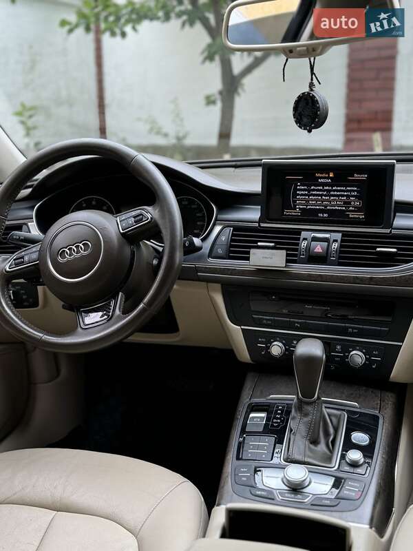 Седан Audi A6 2016 в Винниках