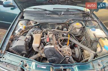 Седан Audi A6 1996 в 