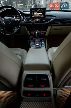 Седан Audi A6 2012 в 