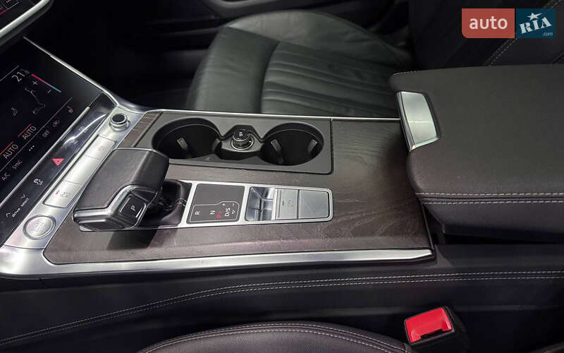 Седан Audi A6 2020 в Черновцах