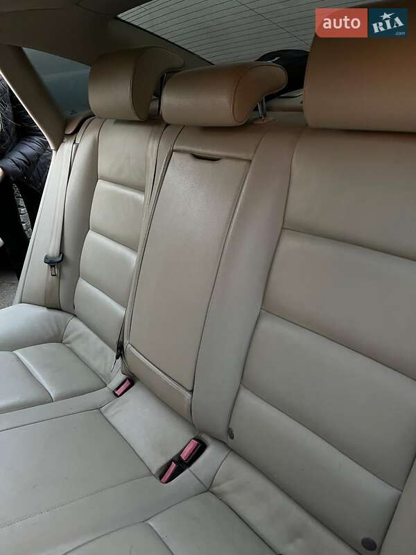 Седан Audi A6 2009 в Гайсину
