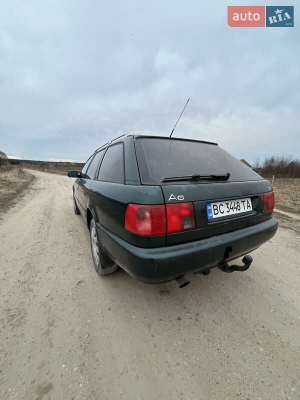 Універсал Audi A6 1996 в Новояворівську