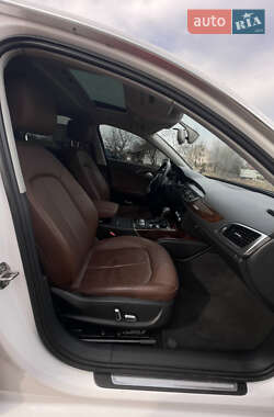 Седан Audi A6 2015 в 