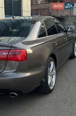 Седан Audi A6 2013 в 