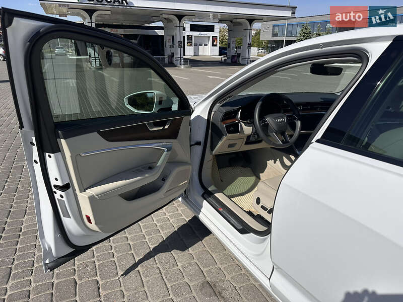 Седан Audi A6 2019 в Львове