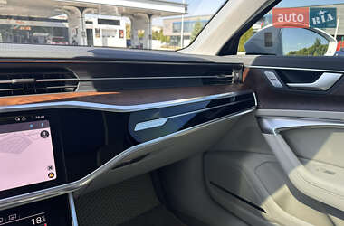 Седан Audi A6 2019 в 