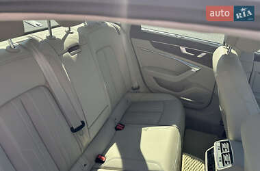 Седан Audi A6 2019 в 