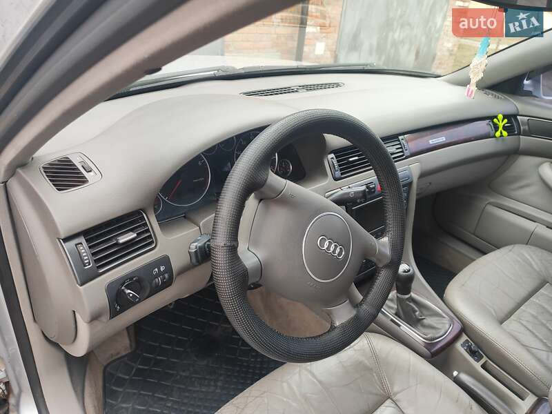 Седан Audi A6 2002 в Миргороді