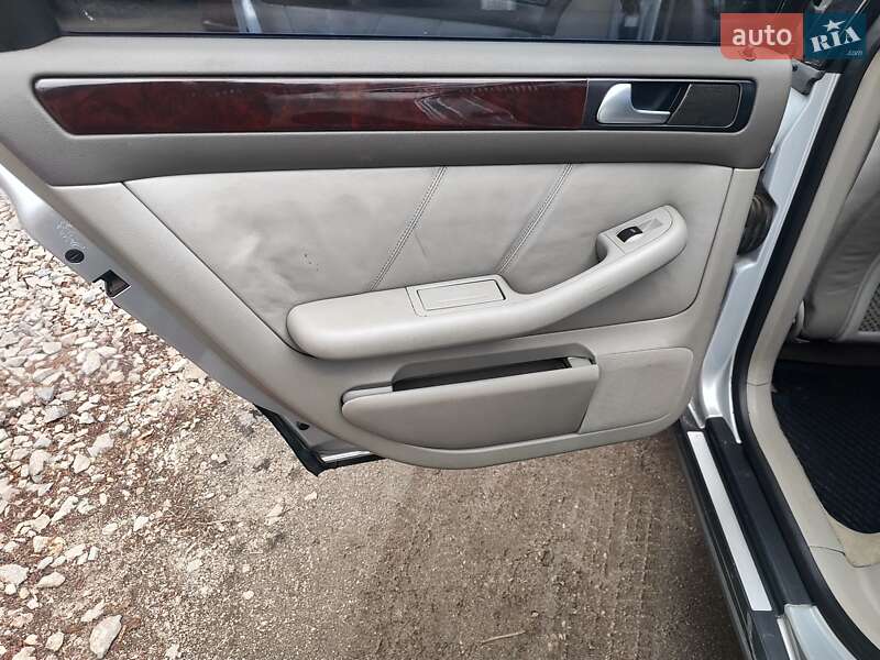 Седан Audi A6 2002 в Миргороді