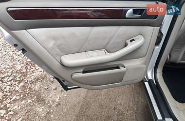 Седан Audi A6 2002 в 