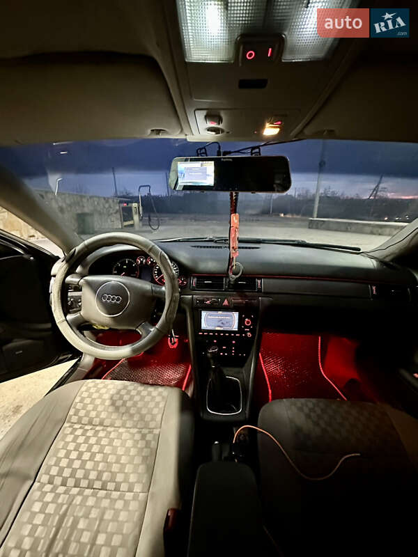 Седан Audi A6 2002 в Чернівцях
