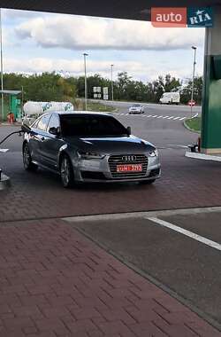 Седан Audi A6 2015 в 