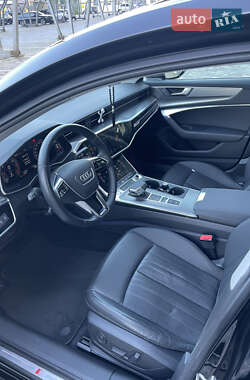Седан Audi A6 2020 в 