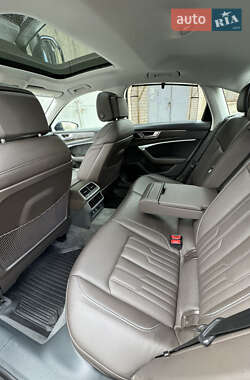 Седан Audi A6 2019 в 