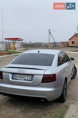 Седан Audi A6 2004 в 