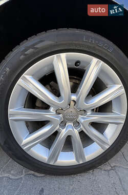 Седан Audi A6 2013 в 