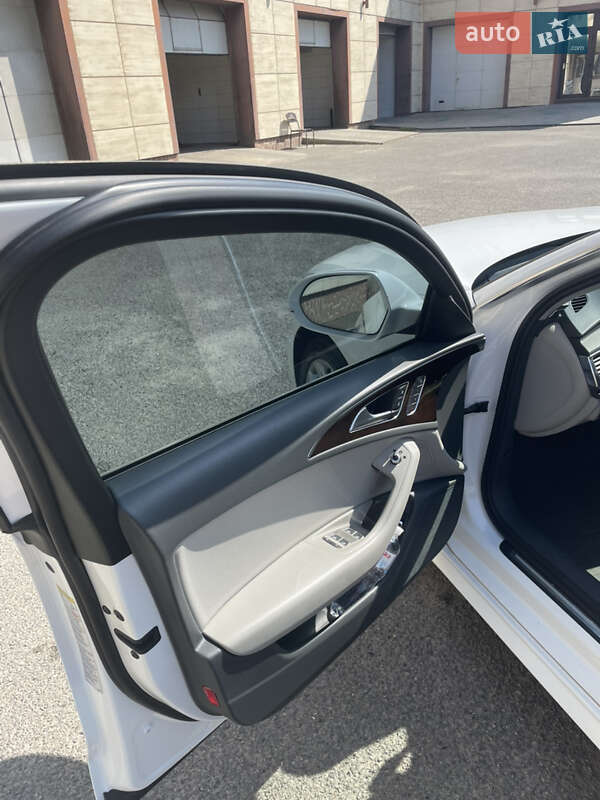 Седан Audi A6 2017 в Дніпрі