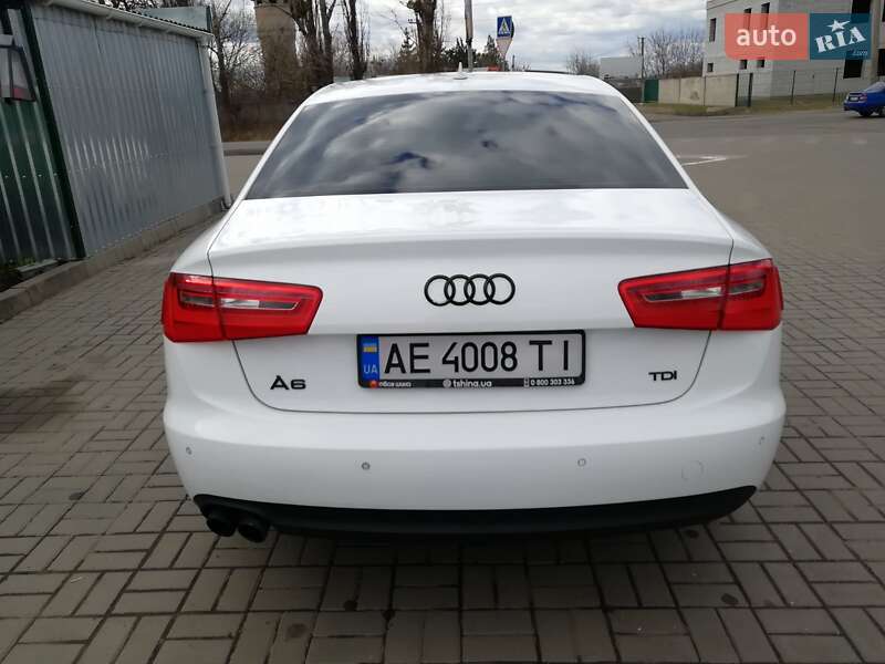 Седан Audi A6 2014 в Днепре