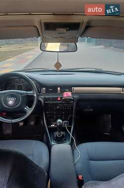 Универсал Audi A6 2000 в 