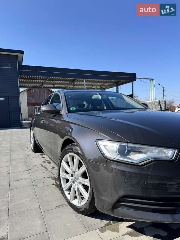 Седан Audi A6 2011 в Самборе