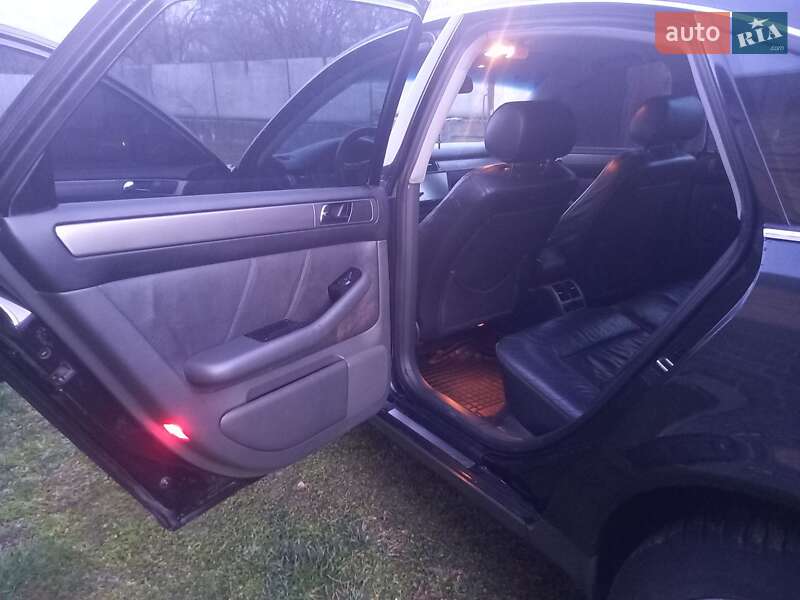 Седан Audi A6 2001 в Брошневі-Облозі