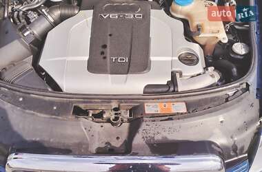 Седан Audi A6 2004 в 
