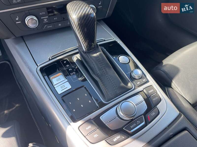Седан Audi A6 2015 в Ужгороде