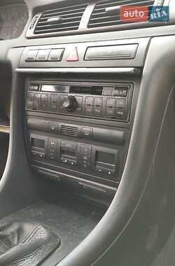 Универсал Audi A6 1999 в 