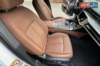 Седан Audi A6 2020 в 