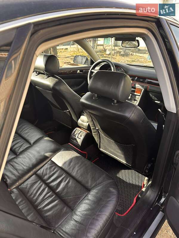 Седан Audi A6 2003 в Монастырище