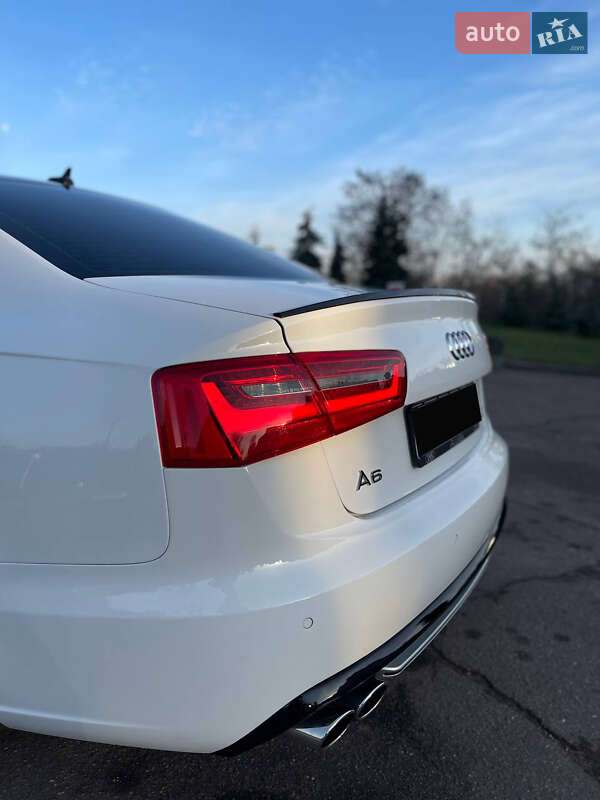 Седан Audi A6 2011 в Смеле