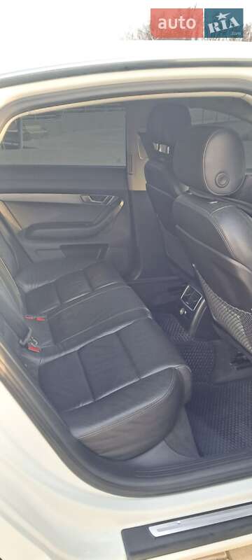 Седан Audi A6 2010 в Глибокій